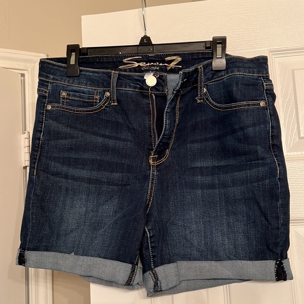 Seven7 Stretched Denim Bermuda Shorts for Women - Dark Blue Size 14